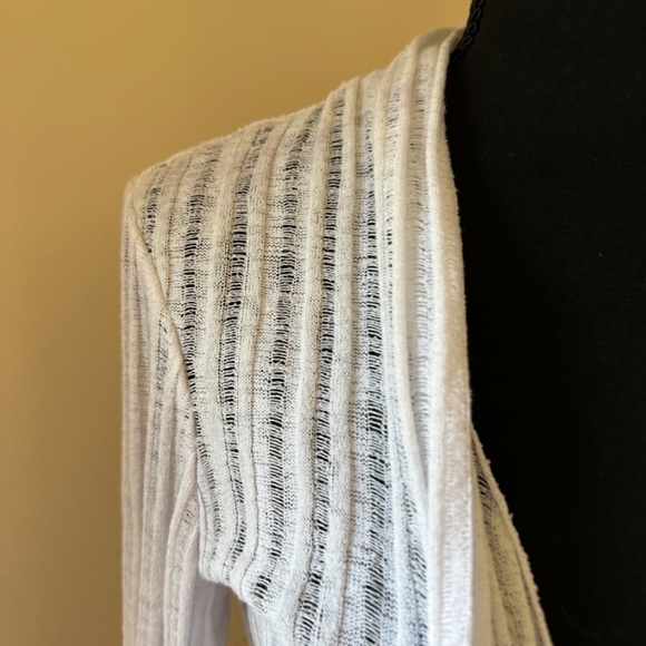 *JM COLLECTION* Petite White Long Sleeve Open-Front Cardigan Sweater Size PM - Picture 3 of 9